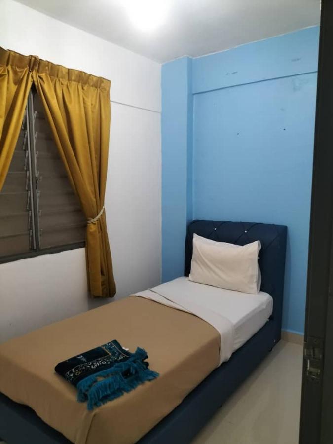 Homestay Pangsapuri Sutera Seberang Jaya Kampong Telok  Exterior photo